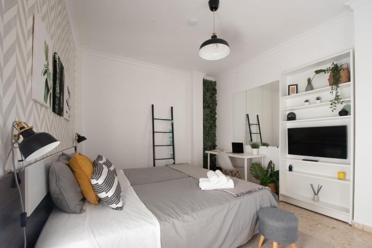 Nordik Rooms Urban - Trinidad "Copenhague" Малага Экстерьер фото