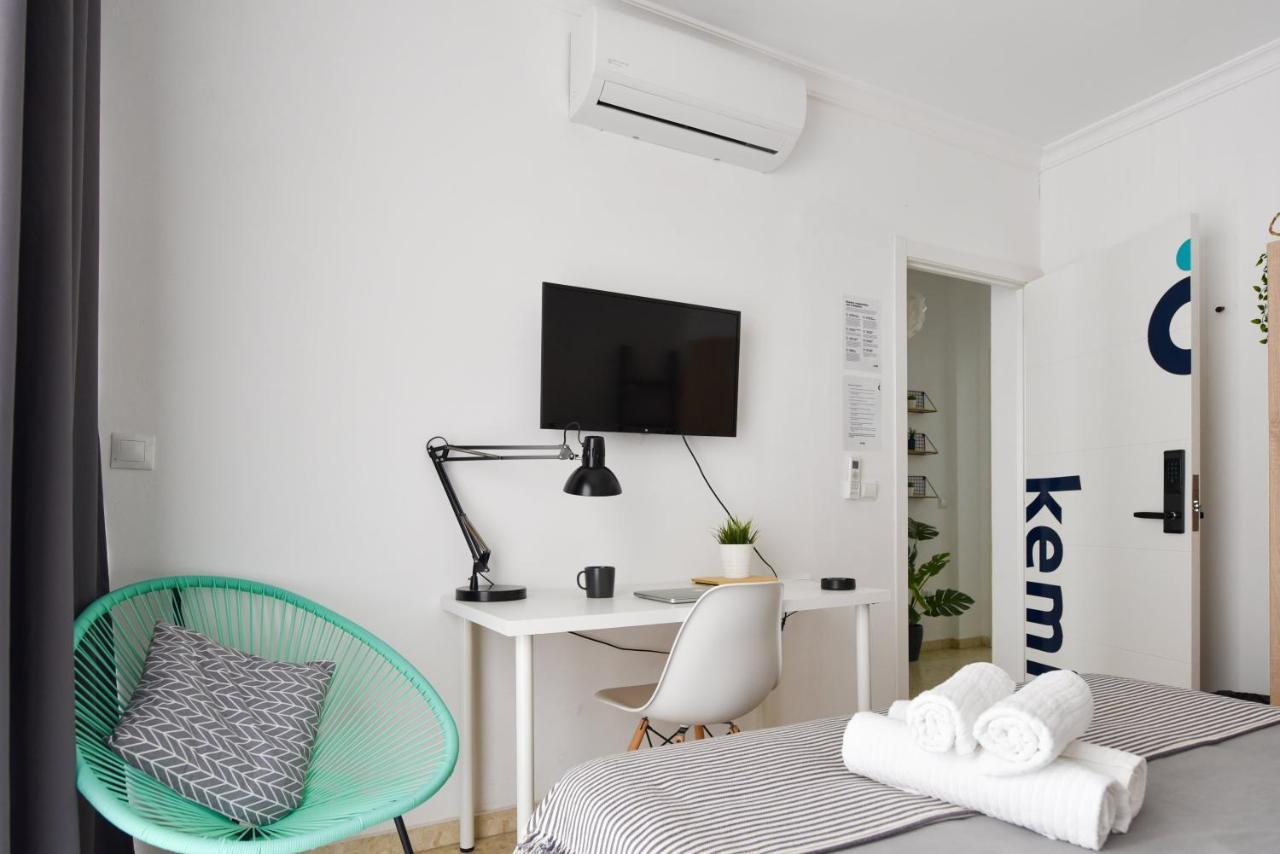 Nordik Rooms Urban - Trinidad "Copenhague" Малага Экстерьер фото